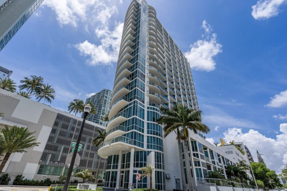 Biscayne湾を望む贅沢｜マイアミ・エッジウォーター最上階ペントハウスを紹介！