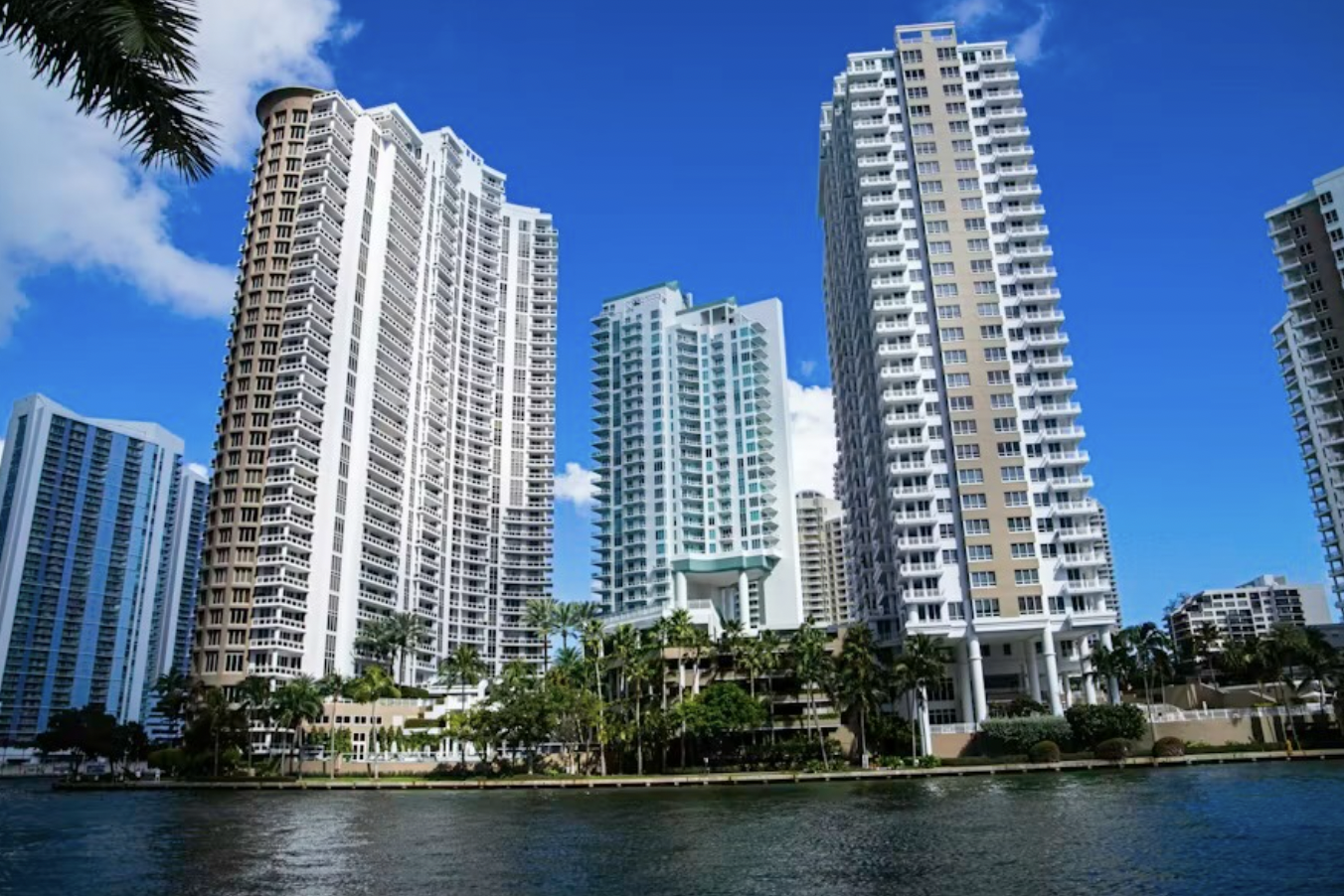 Palantirがマイアミへ本社移転｜フロリダ不動産に何が起きているのか?